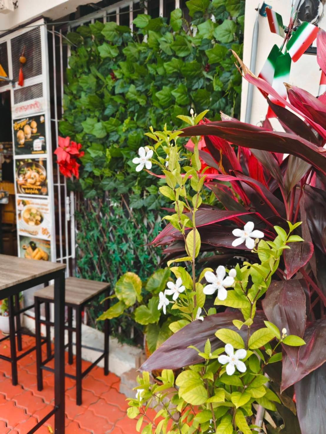 Rhythm Of Life Guesthouse 56 Bangkok Ngoại thất bức ảnh